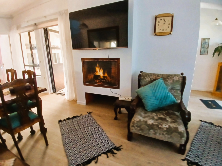3 Bedroom Property for Sale in Heuningkloof Western Cape